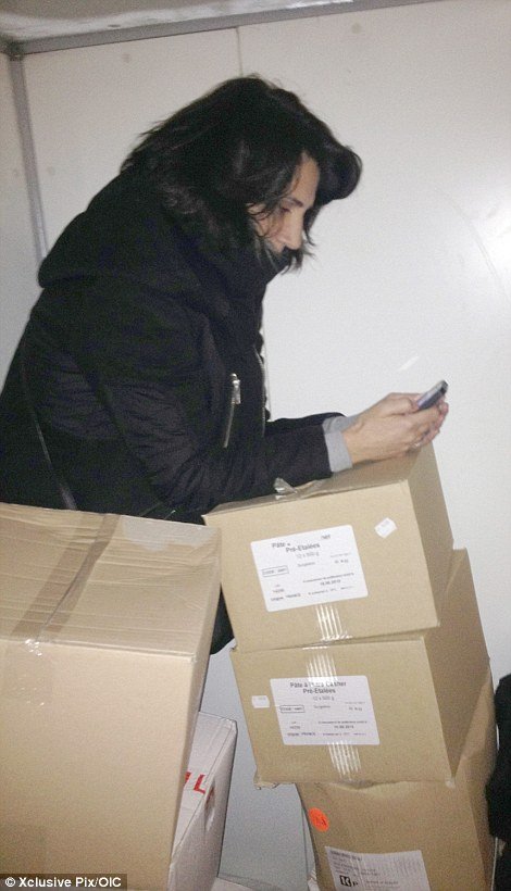 Ομηροι μέσα στα ψυγεία του εβραϊκού παντοπωλείου: Ετσι γλίτωσαν από τις σφαίρες του εκτελεστή στο Παρίσι [εικόνες]  | iefimerida.gr 1