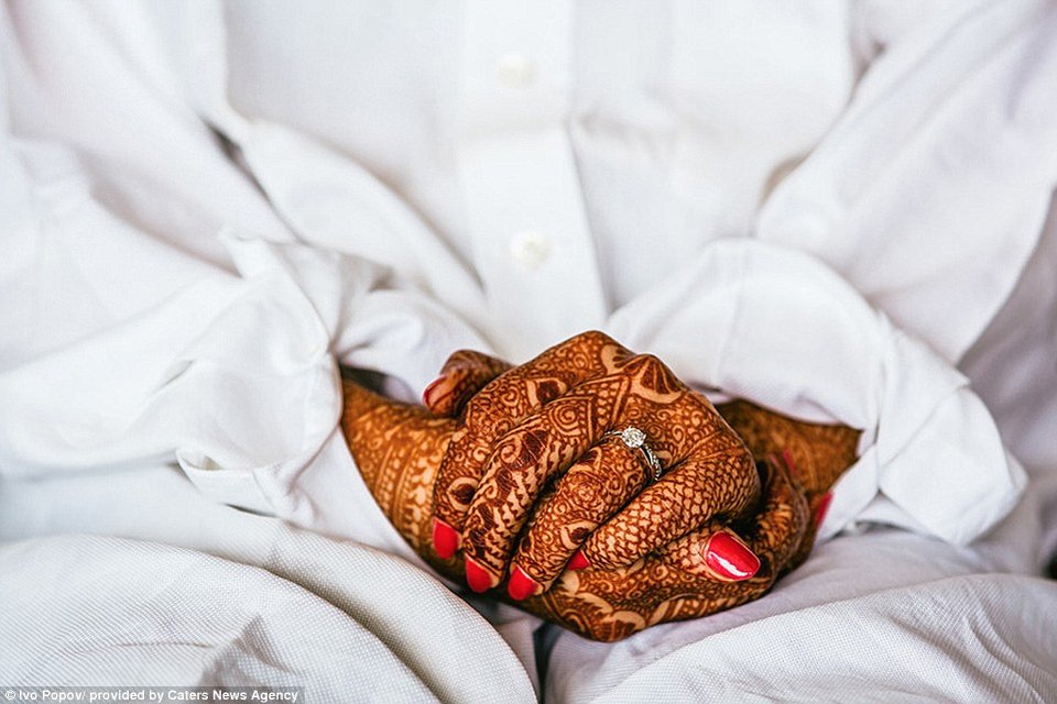 Οι πιο θεαματικές, ρομαντικές αλλά και αναιδείς φωτογραφίες γάμου της χρονιάς [εικόνες] | iefimerida.gr 16