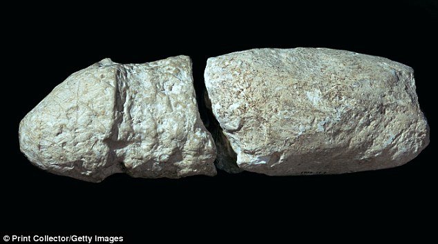 Η ιστορία των σεξουαλικών βοηθημάτων: Από την αρχαιότητα μέχρι σήμερα [εικόνες] | iefimerida.gr 1