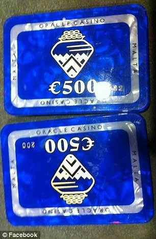 Ο 24χρονος που κατέκλεψε τους πάντες: Επεισε όλους ότι ήταν ο νέος «Λύκος της Wall Street» -Δεν ήταν παρά ένας χασάπης που ζούσε με τη μαμά του [εικόνες] | iefimerida.gr 10