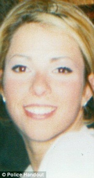 Ξαναξυπνά ο εφιάλτης του Κούτσερ: Δικάζεται ο μανιακός που έσφαξε τη σύντροφό του [εικόνες] | iefimerida.gr 1