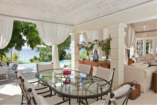 Στα μαχαίρια η οικογένεια Μίντλετον [εικόνες] | iefimerida.gr 11