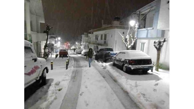 Στην κατάψυξη η χώρα -Πολικές θερμοκρασίες και χιόνια [εικόνες] | iefimerida.gr 15