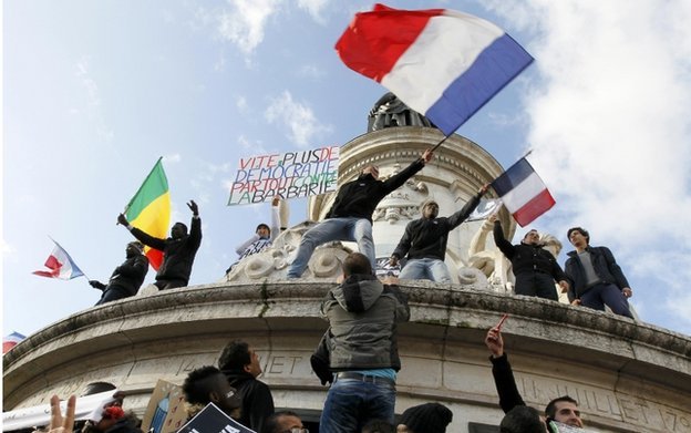 To Παρίσι πρωτεύουσα του κόσμου: Η σιωπηλή πορεία -#Je suis Charlie [εικόνες] | iefimerida.gr 42