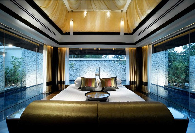 Μια πισίνα στην κρεβατοκάμαρα: 10+3 υπνοδωμάτια όπου η χλιδή συναντά τη φαντασία [εικόνες] | iefimerida.gr 0