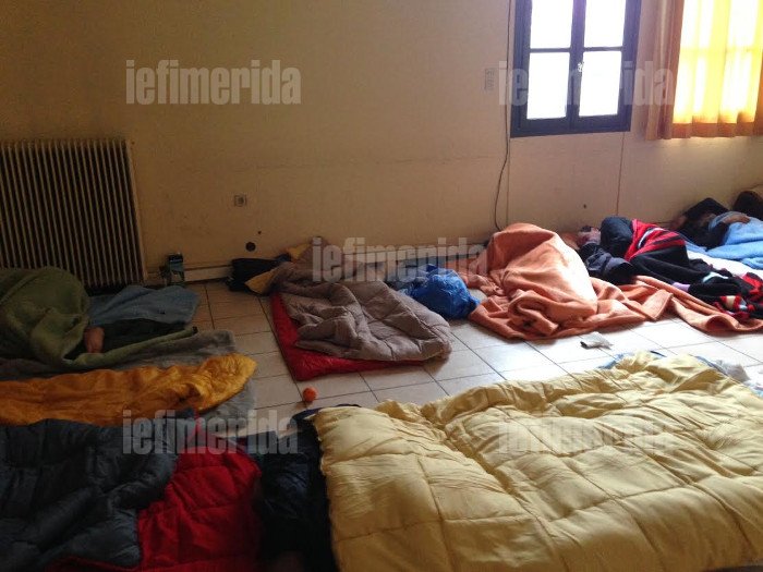 Στα άδυτα των χώρων φιλοξενίας αστέγων του δήμου Αθηναίων -Εκεί όπου καταφεύγουν για να προφυλαχθούν από το κρύο [εικόνες] | iefimerida.gr 3