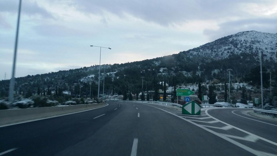 Στην κατάψυξη η χώρα -Πολικές θερμοκρασίες και χιόνια [εικόνες] | iefimerida.gr 7