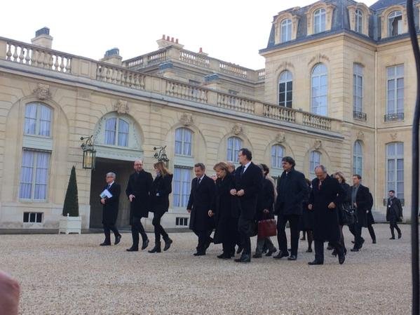 To Παρίσι πρωτεύουσα του κόσμου: Η σιωπηλή πορεία -#Je suis Charlie [εικόνες] | iefimerida.gr 13