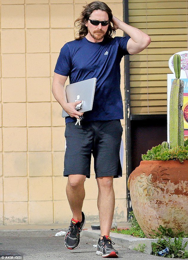 Αγνώριστος ο κινηματογραφικός Μπάτμαν: Η εμφάνιση που σχολιάστηκε [εικόνες] | iefimerida.gr 1