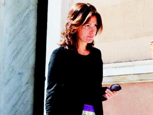 Oλα τα βλέμματα τώρα και στην Περιστέρα Μπαζιάνα -Ποια είναι η σύντροφος του Αλέξη Τσίπρα [εικόνες] | iefimerida.gr 4