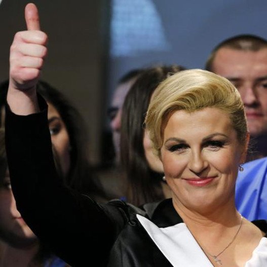 H όμορφη Κολίντα Γκράμπαρ Κιτάροβιτς είναι η πρώτη γυναίκα πρόεδρος στα Βαλκάνια -Η νέα πρόεδρος Κροατίας [εικόνες] | iefimerida.gr 3