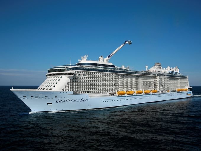 Αυτά είναι τα 10 μεγαλύτερα κρουαζιερόπλοια στον κόσμο -Ολόκληρες πλωτές πολιτείες [εικόνες] | iefimerida.gr 2