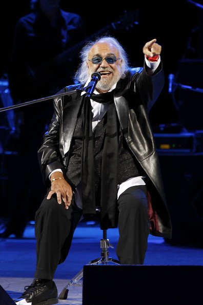 Ντέμης Ρούσσος: Μια ζωή γεμάτη σεξ, χρήμα, δόξα και περιπέτεια [εικόνες] | iefimerida.gr 14