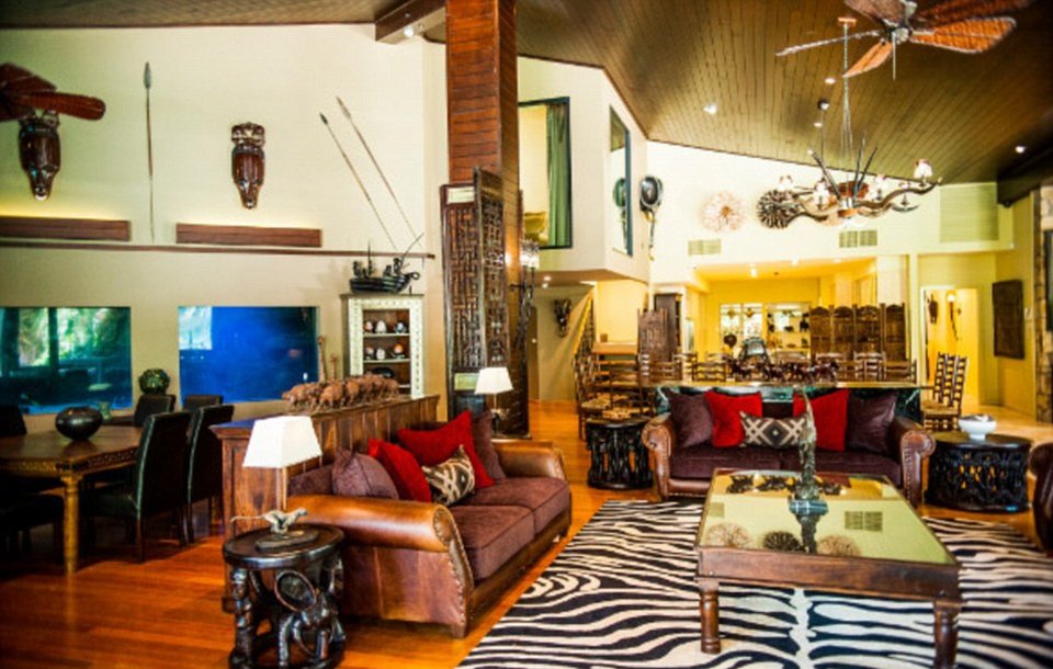 Το πιο «άγριο» ξενοδοχείο -Μπάνιο με αρκούδες, ξύπνημα με λιοντάρια, γεύμα δίπλα σε ύαινες [εικόνες & βίντεο] | iefimerida.gr 5