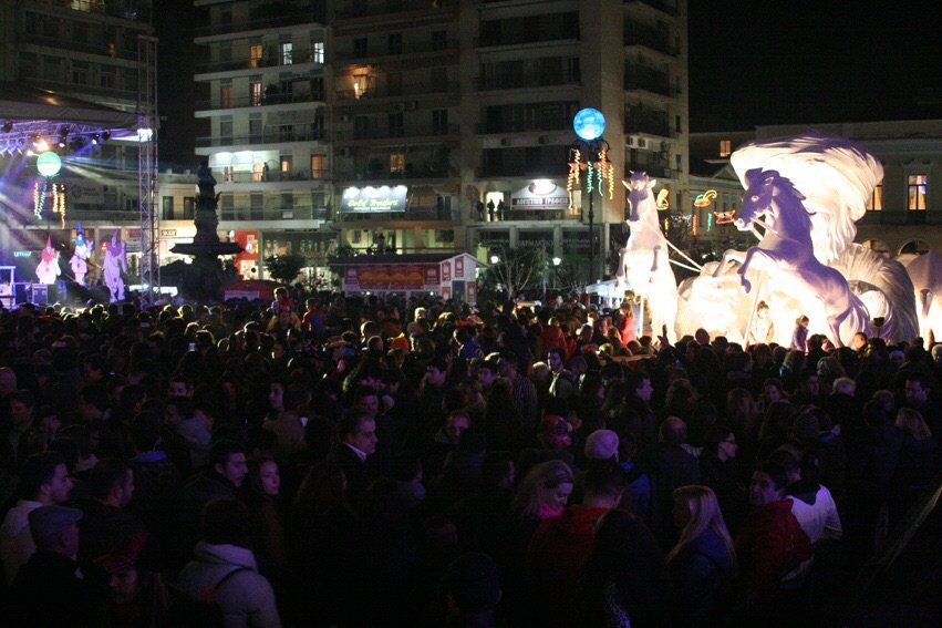 Ξεκίνησε το Πατρινό Καρναβάλι: Χρώματα, νεολαία και χαμόγελα [εικόνες] | iefimerida.gr 7