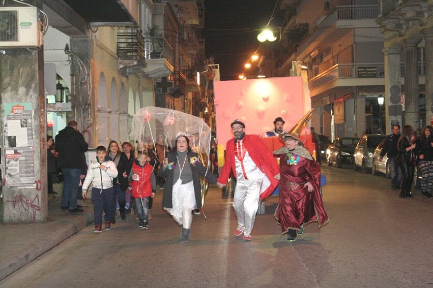 Ξεκίνησε το Πατρινό Καρναβάλι: Χρώματα, νεολαία και χαμόγελα [εικόνες] | iefimerida.gr 8