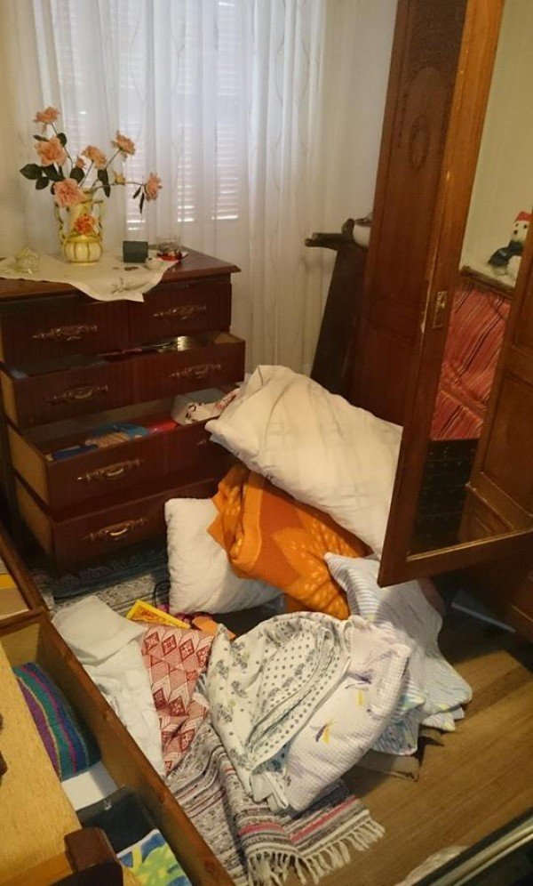  Λήστεψαν την Μαίρη Μηλιαρέση [εικόνες] | iefimerida.gr 1