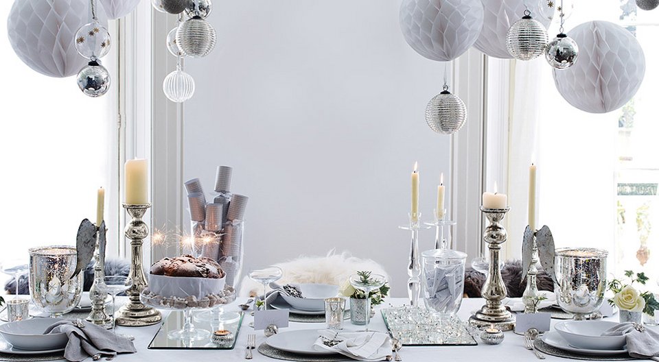 Εστησε επιχείρηση που πουλάει προϊόντα μόνο ενός χρώματος και θησαύρισε [εικόνες] | iefimerida.gr 10