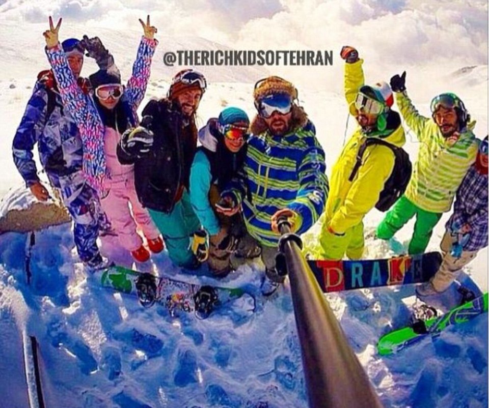 Τα πλουσιόπαιδα της Τεχεράνης δείχνουν την άλλη όψη του Ιράν -Πανάκριβα αυτοκίνητα, τζετ και καλλονές με μπικίνι [εικόνες] | iefimerida.gr 12