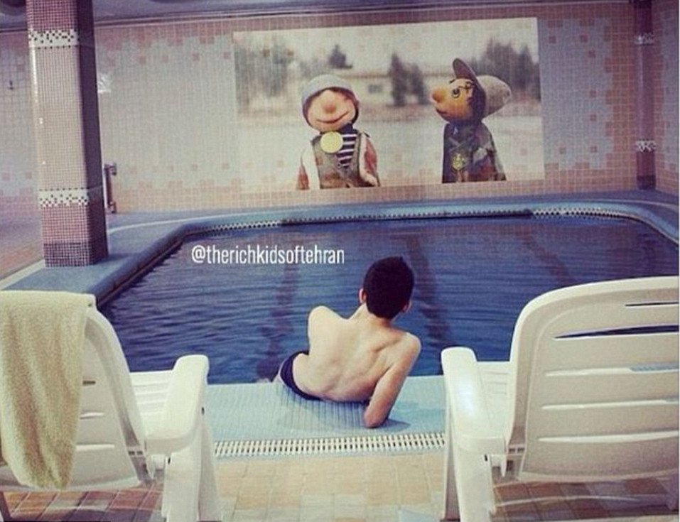 Τα πλουσιόπαιδα της Τεχεράνης δείχνουν την άλλη όψη του Ιράν -Πανάκριβα αυτοκίνητα, τζετ και καλλονές με μπικίνι [εικόνες] | iefimerida.gr 13