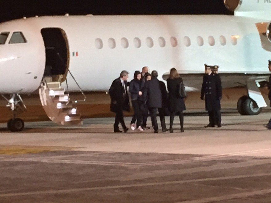 Στη Ρώμη οι δύο νεαρές Ιταλίδες που είχαν απαγάγει τζιχαντιστές [βίντεο & εικόνες] | iefimerida.gr 4