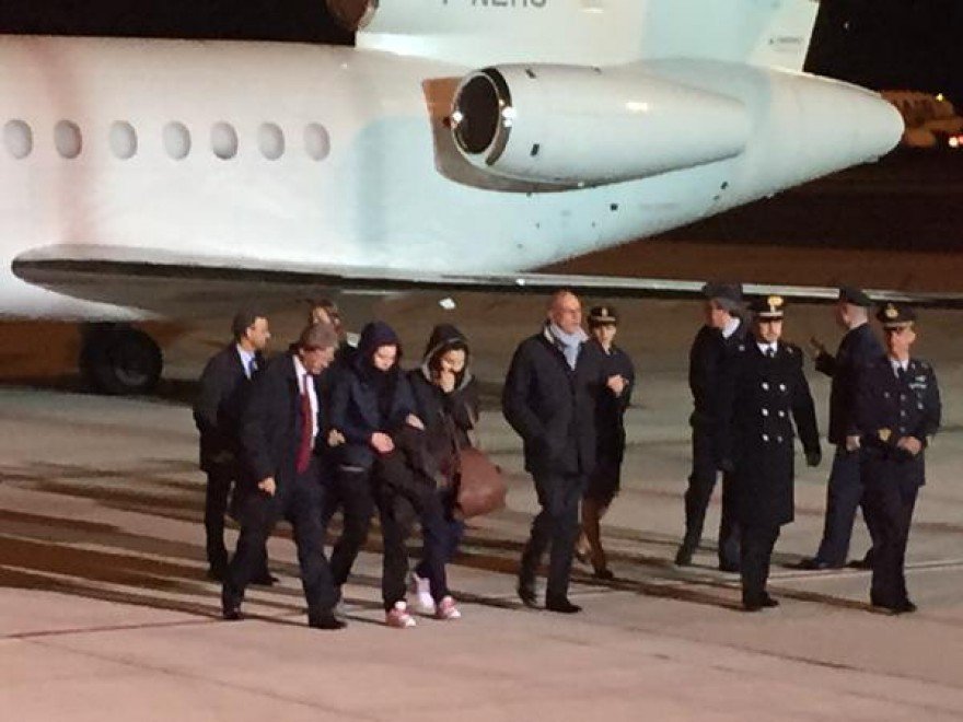 Στη Ρώμη οι δύο νεαρές Ιταλίδες που είχαν απαγάγει τζιχαντιστές [βίντεο & εικόνες] | iefimerida.gr 5