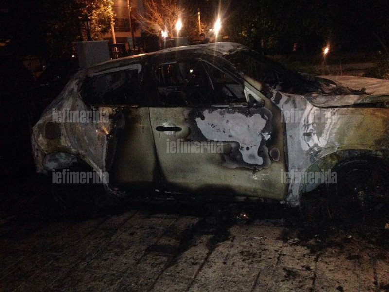  Εκρηξη σε ΙΧ στο Παλαιό Φάληρο -Συναγερμός στην αντιτρομοκρατική [εικόνες] | iefimerida.gr 1