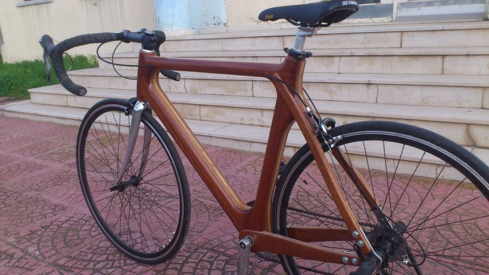 Οι Ελληνες μαραγκοί που πειραματίζονται με το design -Ξύλινα ποδήλατα και γυαλιά ηλίου [εικόνες]    | iefimerida.gr 5