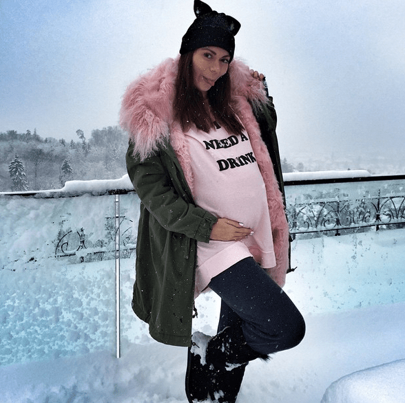 Αλίνα Καλτσίδου: Η κόρη του πλουσιότερου Ελληνα παρέδωσε μαθήματα μόδας κατά την εγκυμοσύνη της -Το απίθανο στιλ της [εικόνες] | iefimerida.gr 4