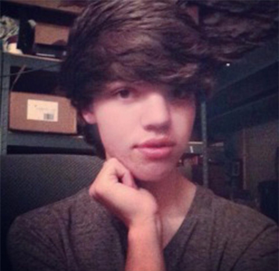 Συγκλονίζει τις ΗΠΑ ο 17χρονος που αυτοκτόνησε γιατί ένιωθε κορίτσι [εικόνες] | iefimerida.gr 1