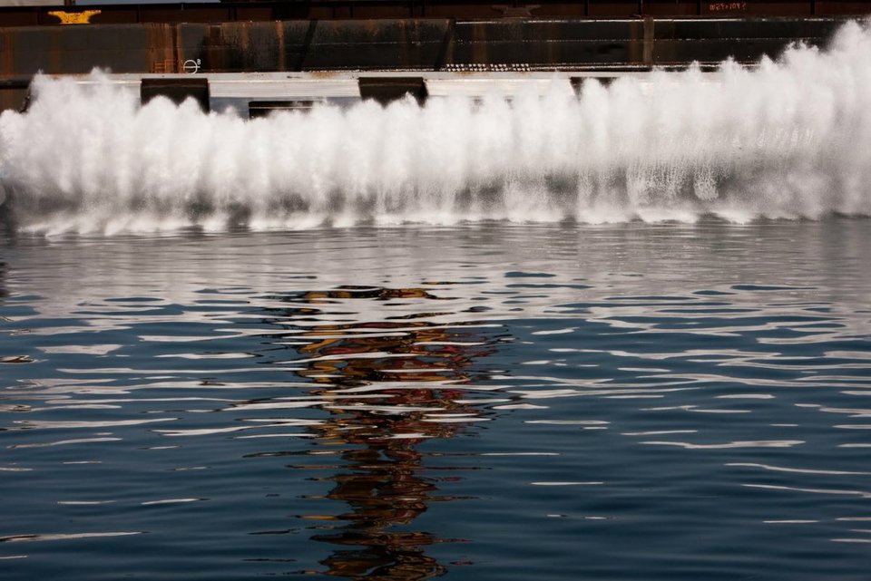 Τι γίνονται τα τρένα όταν γεράσουν -Καρέ καρέ πώς καταλήγουν τα πολυτελή βαγόνια στο βυθό του Ατλαντικού [εικόνες] | iefimerida.gr 12