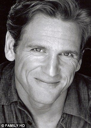 Αποκάλυψη: Ο άγνωστος έρωτας της Τζένιφερ Ανιστον -Ο ηθοποιός που πέθανε από καρκίνο [εικόνες]  | iefimerida.gr 0