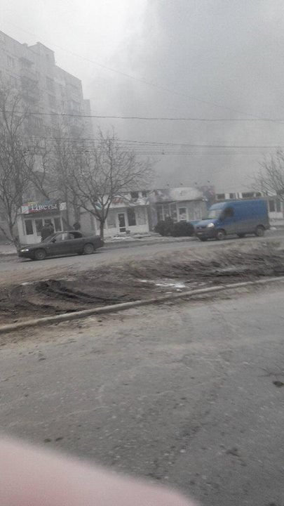 Ανάφλεξη ξανά στην Ουκρανία: Λουτρό αίματος στη Μαριούπολη με 30 νεκρούς [εικόνες & βίντεο] | iefimerida.gr 3