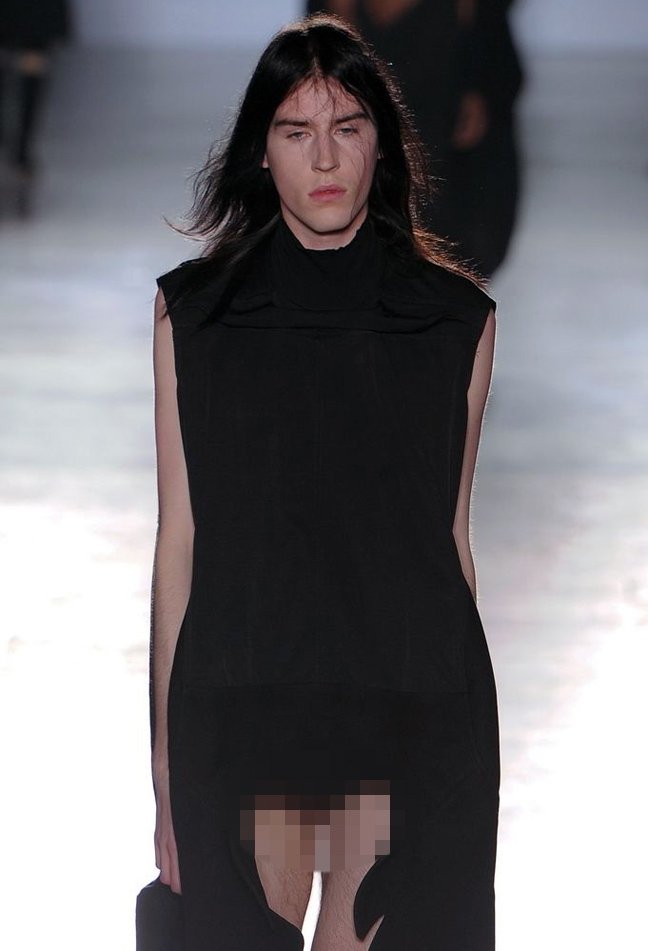 Ανατρεπτική μόδα από το Παρίσι [εικόνες] | iefimerida.gr 3