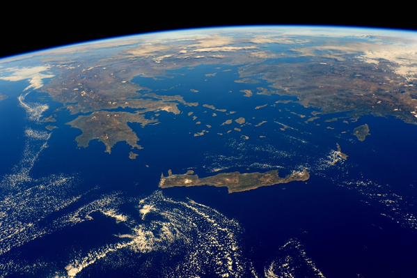 Ετσι φαίνεται η Ελλάδα από το διάστημα -Οι φωτογραφίες της NASA που κόβουν την ανάσα [εικόνες] | iefimerida.gr 1