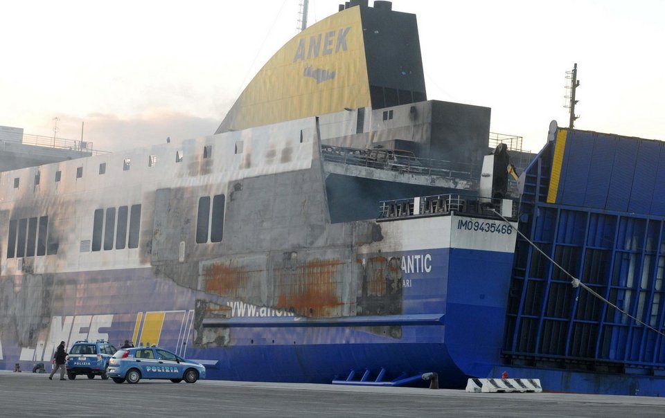 Ετσι είναι σήμερα το Norman Atlantic - «Καπνίζει» ακόμη το μοιραίο πλοίο [εικόνες] | iefimerida.gr 4