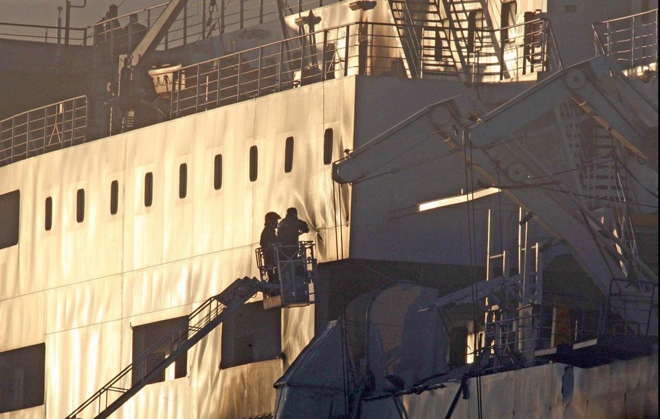 Ετσι είναι σήμερα το Norman Atlantic - «Καπνίζει» ακόμη το μοιραίο πλοίο [εικόνες] | iefimerida.gr 7