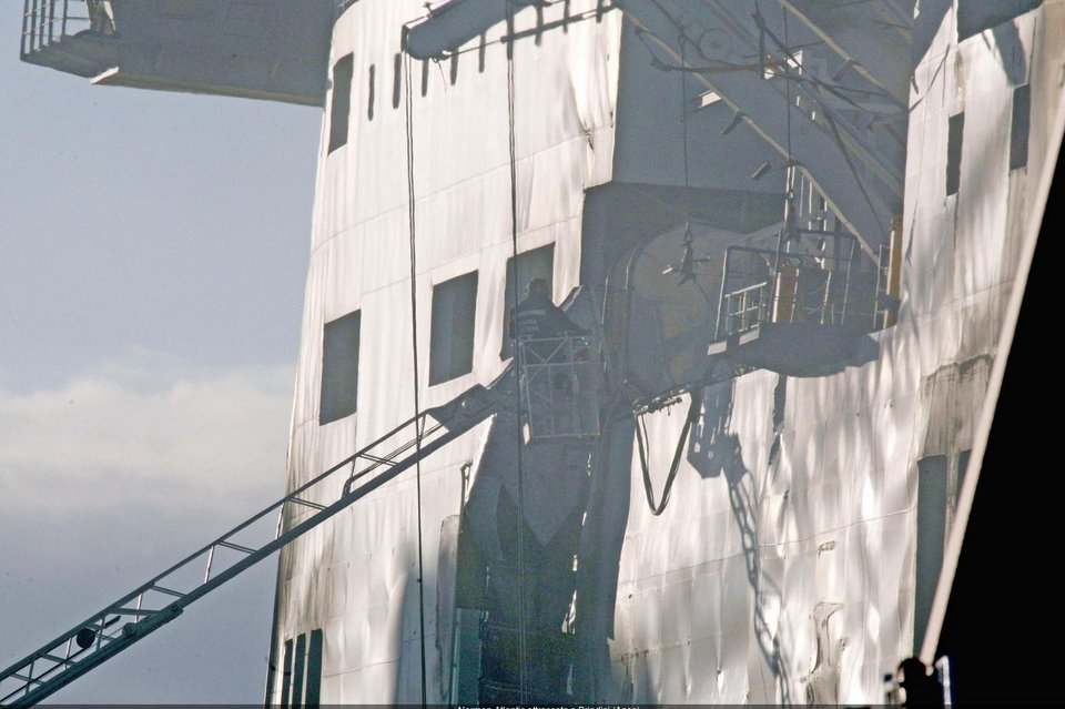 Ετσι είναι σήμερα το Norman Atlantic - «Καπνίζει» ακόμη το μοιραίο πλοίο [εικόνες] | iefimerida.gr 8