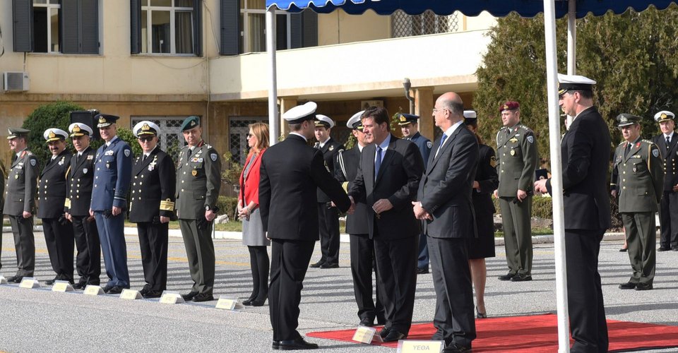 Τιμήθηκαν οι 42 Ελληνες διασώστες του Norman Atlantic [εικόνες] | iefimerida.gr 0