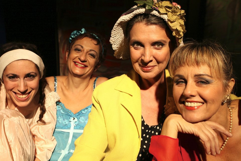 Ηθοποιός Πένυ Σταυροπούλου: Αρχισα να πίνω στα 9 -Εβλεπα δράκους στον τοίχο [εικόνες] | iefimerida.gr 0