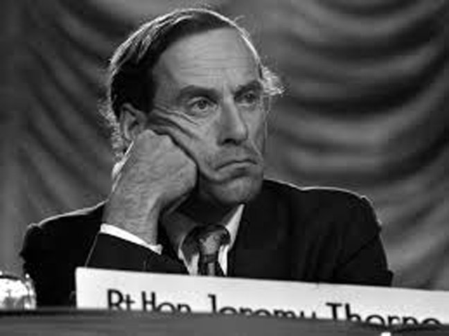 Tα ερωτικά σκάνδαλα που συντάραξαν την παγκόσμια πολιτική σκηνή [εικόνες] | iefimerida.gr 5