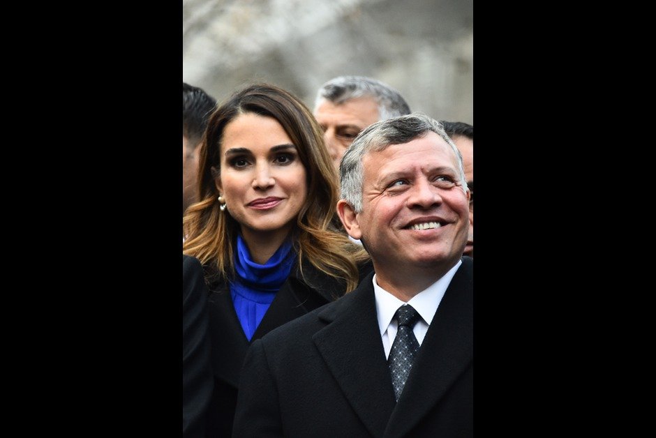 Και η πανέμορφη βασίλισσα Ράνια της Ιορδανίας στην πορεία στο Παρίσι [εικόνες] | iefimerida.gr 3