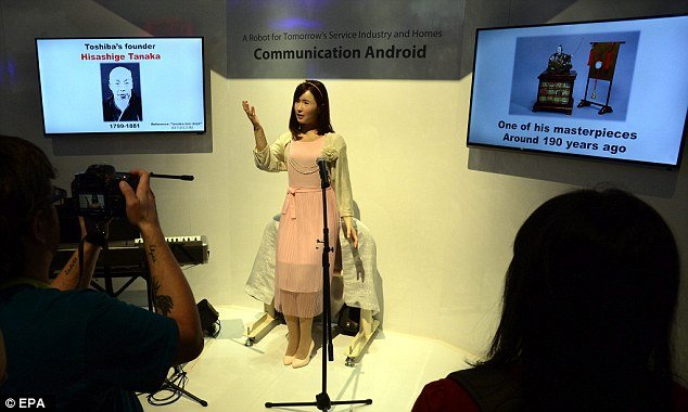 Ανδροειδές ρομπότ που συζητάει και προσέχει ηλικιωμένους [εικόνες] | iefimerida.gr 2