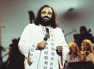 Ντέμης Ρούσσος: Μια ζωή γεμάτη σεξ, χρήμα, δόξα και περιπέτεια [εικόνες] | iefimerida.gr 1