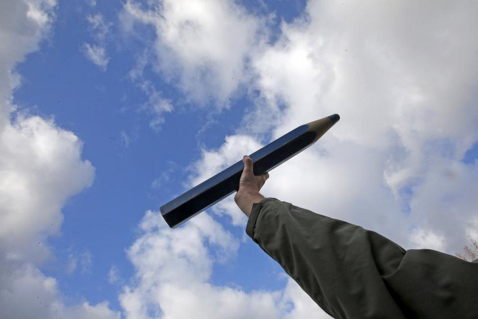 To Παρίσι πρωτεύουσα του κόσμου: Η σιωπηλή πορεία -#Je suis Charlie [εικόνες] | iefimerida.gr 1