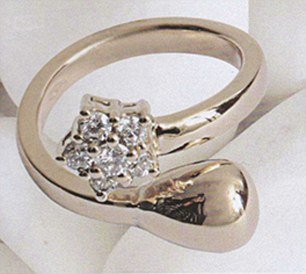 H κόρη του Σαντάμ Χουσεΐν σχεδιάστρια κοσμημάτων: Η χλιδάτη ζωή της στην εξορία [εικόνες] | iefimerida.gr 8