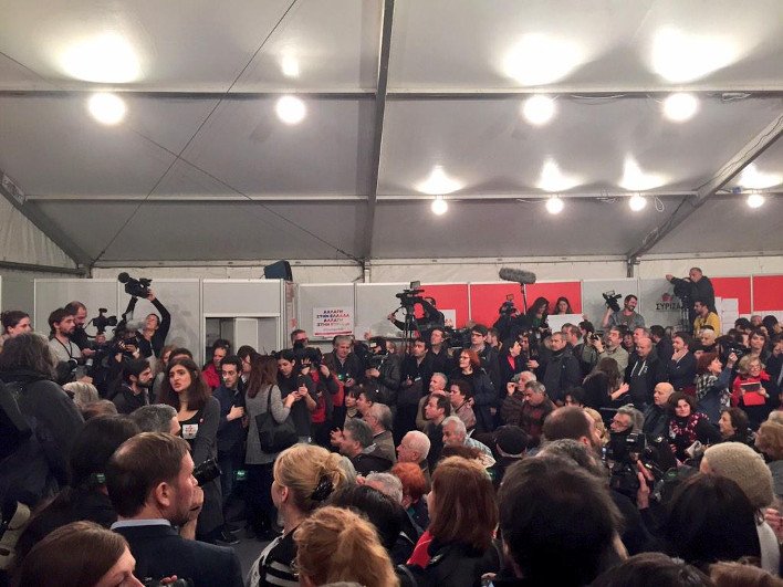 ΣΥΡΙΖΑ: Ιστορική νίκη για τον ελληνικό λαό [εικόνες & βίντεο] | iefimerida.gr 0