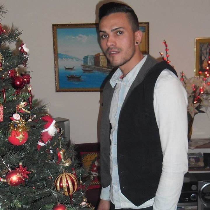  Αυτός είναι ο Ρουμάνος Στεφάν που δολοφόνησε τον Μένη Κουμανταρέα [εικόνες] | iefimerida.gr 2