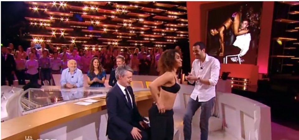 Σάλος στη Γαλλία: Το εξωφρενικό στριπτίζ «αστυνομικού» στο κρατικό κανάλι [εικόνες & βίντεο] | iefimerida.gr 1