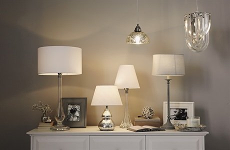 Εστησε επιχείρηση που πουλάει προϊόντα μόνο ενός χρώματος και θησαύρισε [εικόνες] | iefimerida.gr 9